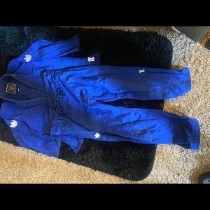 Kingz Komono used has some fading first picture looks like it doesn’t .